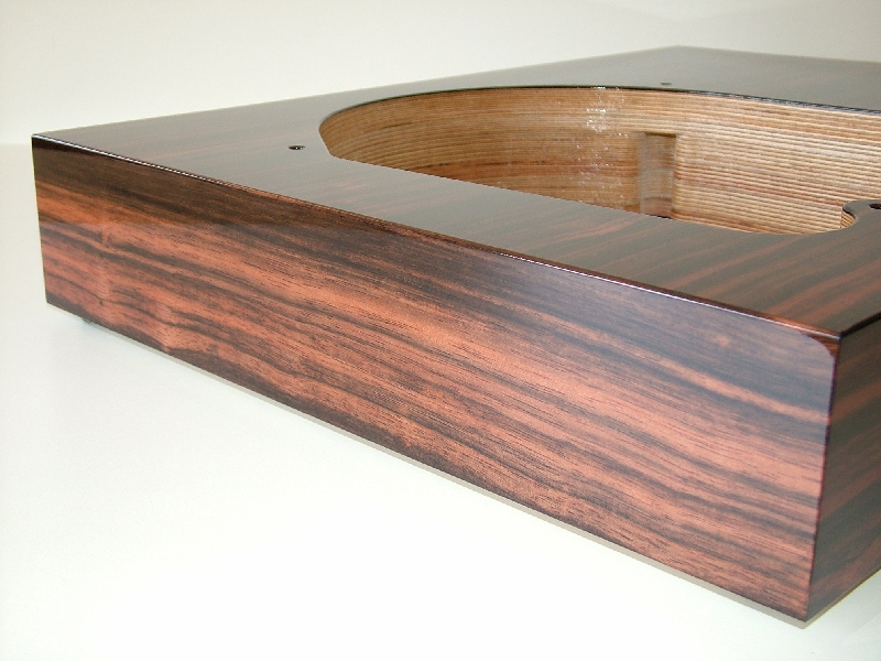 Garrard 301 Makassar 18